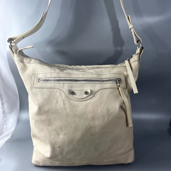 Authentic Balenciaga Beige Leather RH Day Messenger Shoulder Bag - Picture 1 of 15